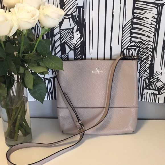 kate spade Handbags - Kate Spade Southport Avenue Cora crossbody